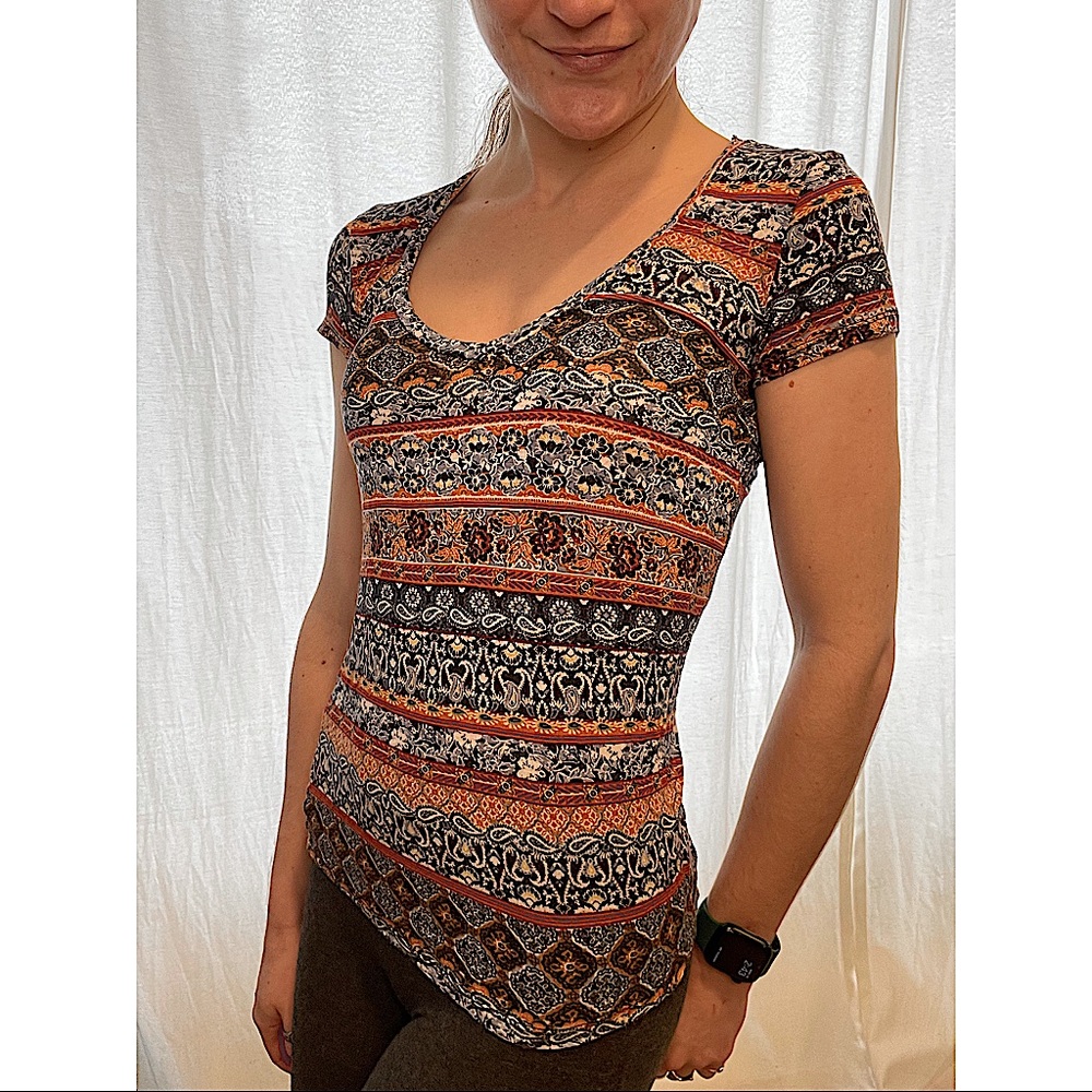 Wet Seal tribal style T-shirt